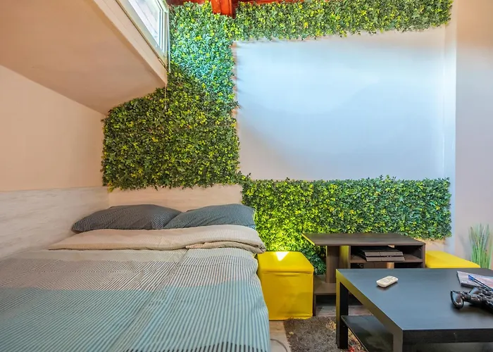 Lejlighed 3bdr Vitosha Str With Cinema Sofia