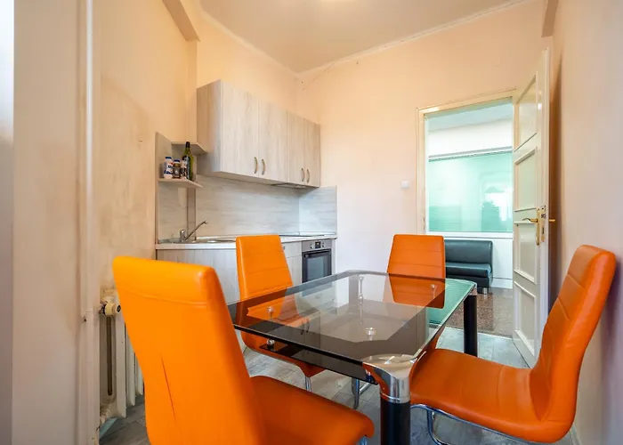 3bdr Vitosha Str With Cinema Lejlighed