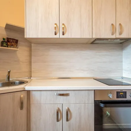 3bdr Vitosha Str With Cinema דירה *