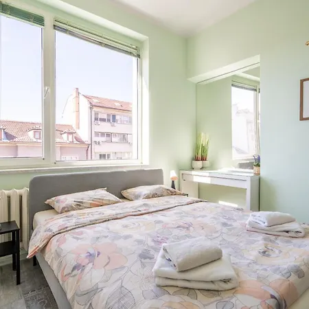 דירה 3bdr Vitosha Str With Cinema