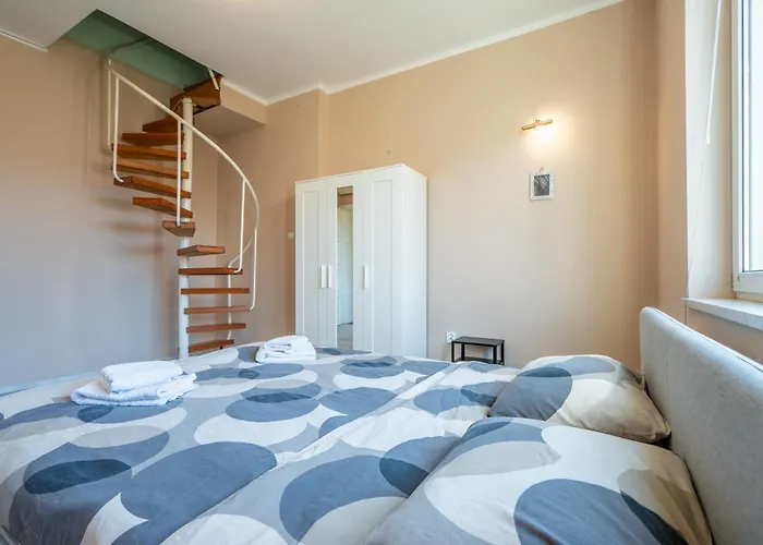 Апартаменты 3bdr Vitosha Str With Cinema София